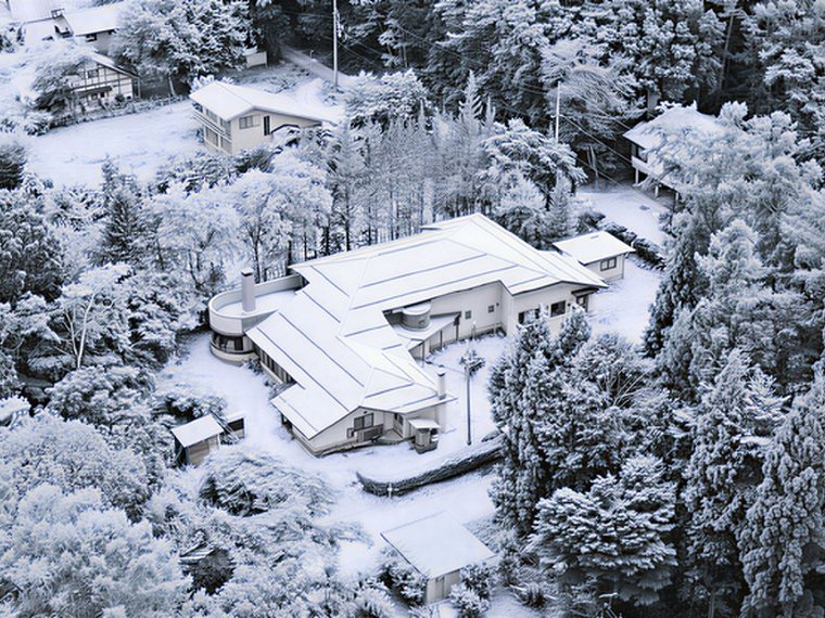 雪中的山戶阿爾卑斯溫泉旅館